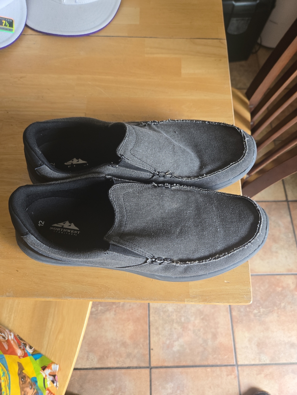 Northwest Territory Men's Black Slip-On Canvas Shoes